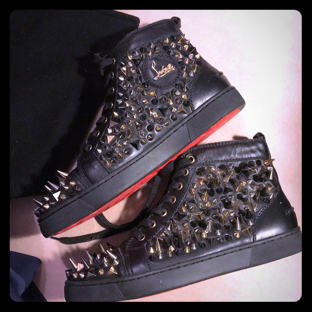 Men’s Flat🗿the classic of Christian Louboutin